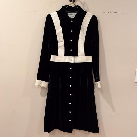 Oscar de la Renta, Vintage 1960s 1970s Velvet Satin Tux Oscar de La Renta Boutique Dress