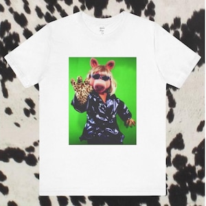 Camiseta retro de Miss Piggy, genial camiseta de cerdita icónica Matrix Y2K, unisex, manga corta, regalo para fans de los Muppets, estilo vintage, camiseta de cerdita a la moda.