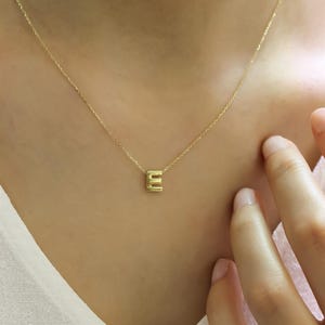 14K Gold 3D Personalized E Letter Necklace - Elegant and Stylish Gold Jewelry, Trendy and Delicate Design