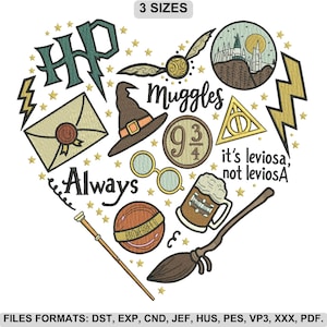 Puede incluir: Un diseño de corazón bordado con varios elementos de una serie de fantasía. Incluye un rayo, una carta, un sombrero seleccionador, gafas, una snitch, un castillo, una varita, una escoba y el texto "Always" y "Muggles".