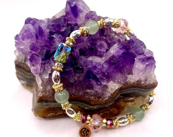 Pulsera de cuentas apilables: cuentas vintage, cristal y oro de 18 quilates