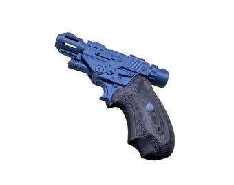 3D Printed Retro Sci-Fi Ray Blaster Prop – Cosplay Display Piece