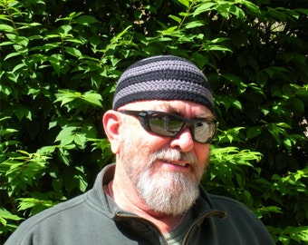Mens Cotton Cooling Cap™ Crocheted in Big Band Stripes of Armor Gray and Black