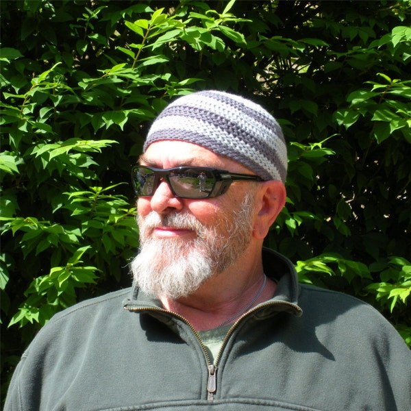 Mens Cotton Cooling Cap™ Crocheted in Big Band Stripes of Armor Gray and Light Gray