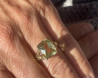 CLASSIC 9 Carat Gold Faceted Vintage Citrine Solitaire Ring