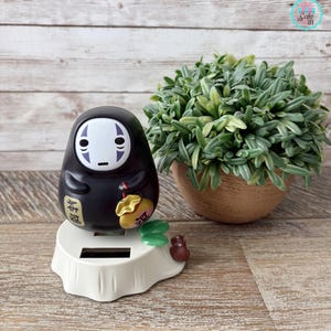 Kaonashi Solar Bobblehead, Solar Powered Kaonashi (No Face), Cartoon Character Bobbleheads, Cartoon Solar Toy, Gifts for Any Occasion