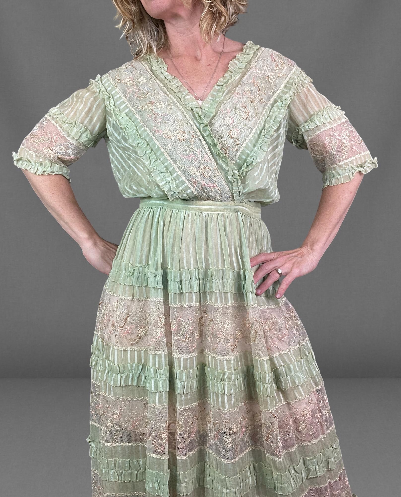 high neck cocktail dress for wedding Ever-Pretty Amber Bloom Print Floral Low Midi Fall Guests A subtle yet elegant Air Force Dress Blues categorypath:Short Sleeve Size:35x30