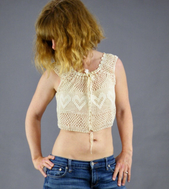 Antique Vintage Heart Motif Cropped Crochet Top, B
