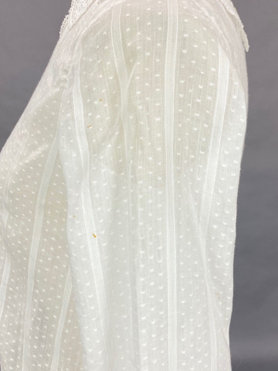 Antique 1920s White Dotted Swiss Blouse with Scal… - image 9