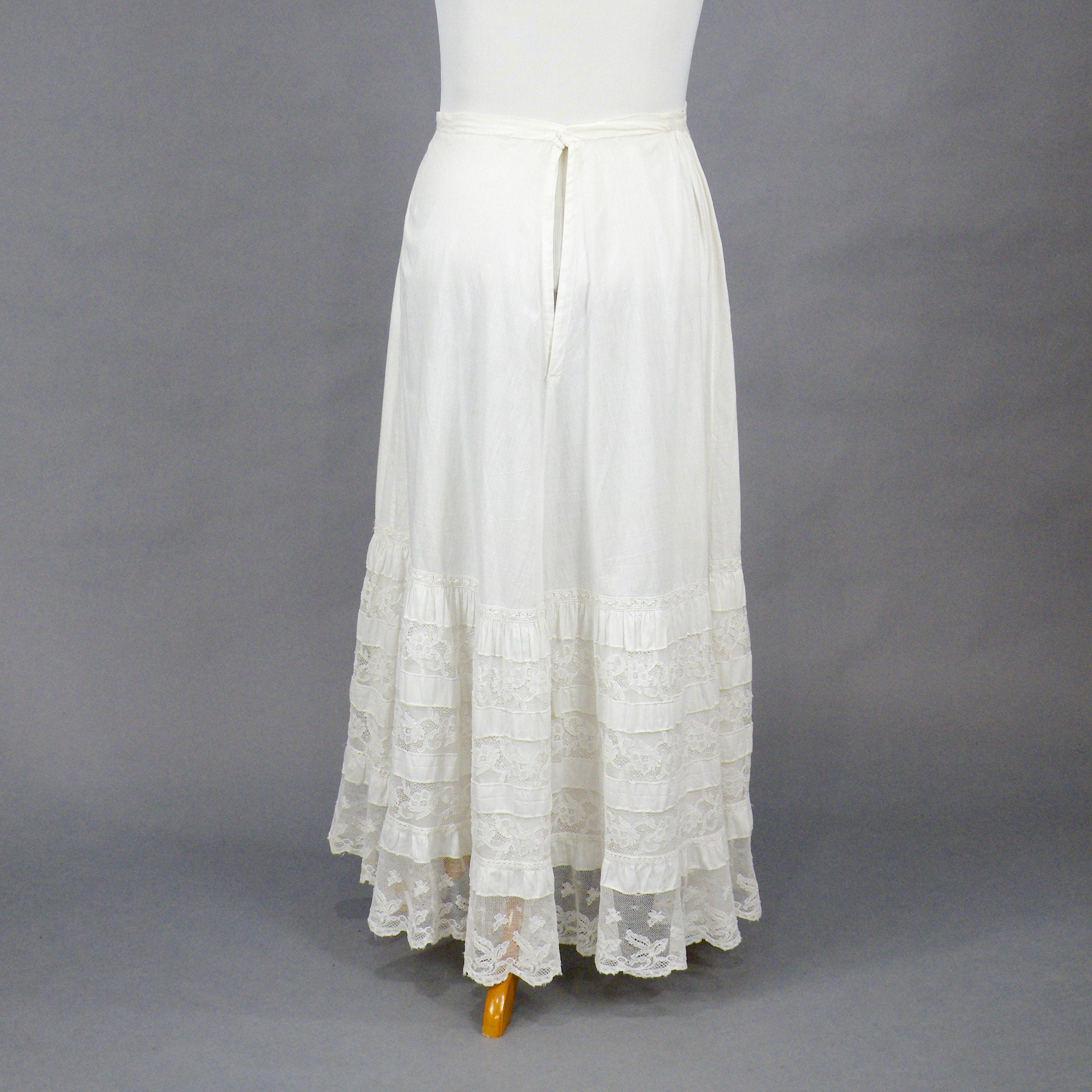 Antique 1900s 1910s White Cotton Lace Edwardian Petticoat Skirt, Large ...