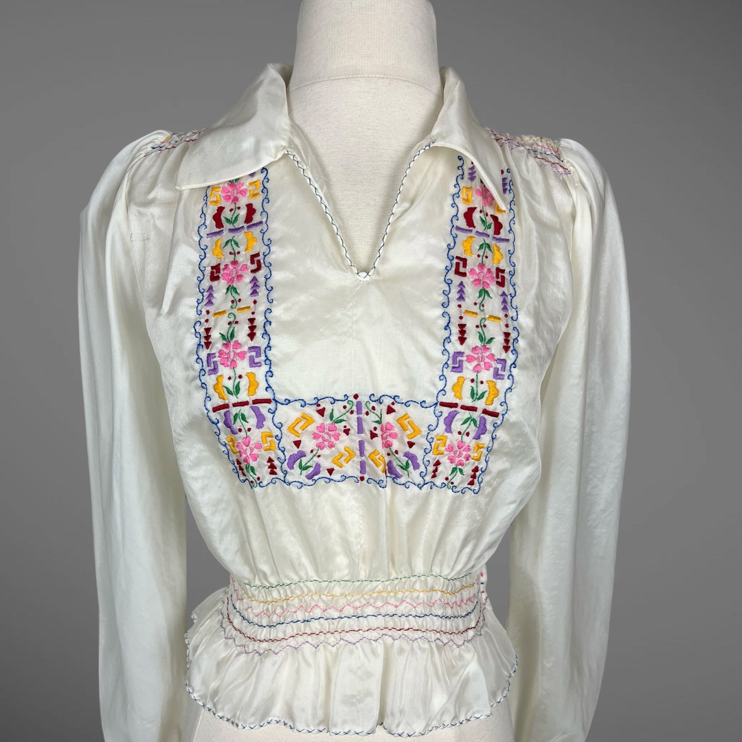 Folk Beauty Hand Embroidered 1940s Peasant Blouse