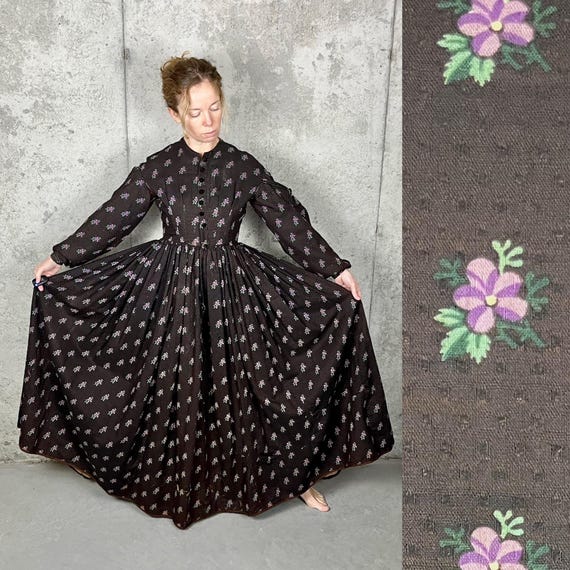 1850s Victorian Floral Printed Day Dress, 19th Century Historical Pioneer Dress, XS/S