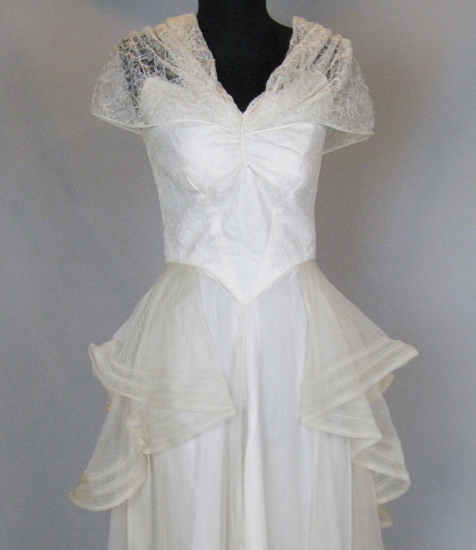 30s style wedding dress