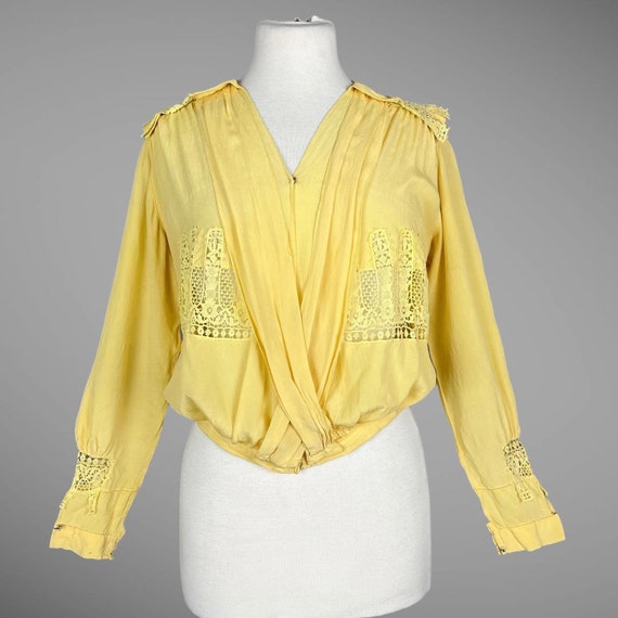 Vintage 1920s Blouse, 20s Yellow Silk Cutwork Lace Flapper Blouse, V Neck Sailor Collar, 31 Waist