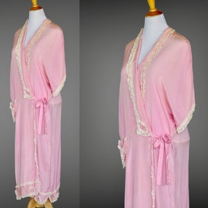 Vintage 1920s Pink Silk Lace Robe, 20s Dressing Gown, Boudoir Lingerie Loungewear, Yolande London Paris New York image 2