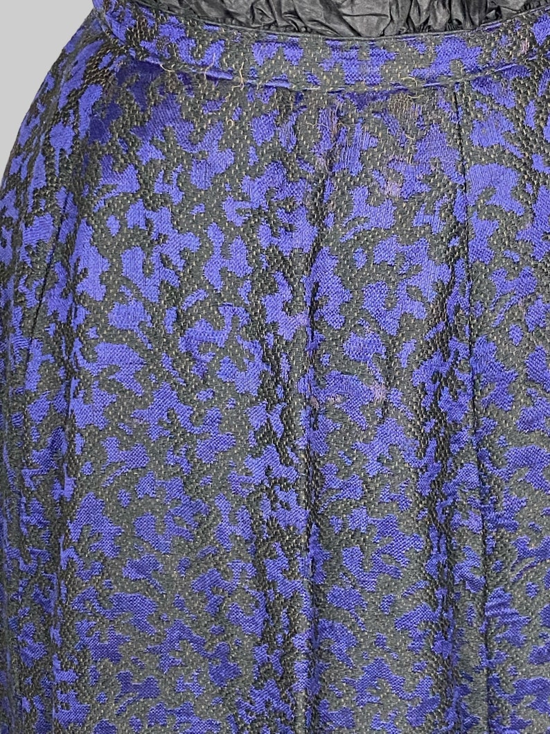 Antique Victorian Skirt, 1900s Purple Indigo Silk Wool Trained Skirt, Small 26 Waist 画像 2