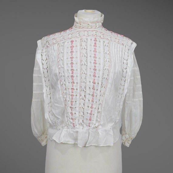 Antique White Cotton Lace Blouse, 1900s Edwardian Blouse, Embroidered Eyelet Cutouts with Ribbon, S/M