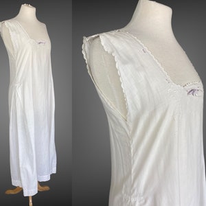 Edwardian Night Dress, Antique 1910s Nightgown, White Embroidered Cotton Nightwear w Purple Ribbon Tie, Made in France, S M image 3