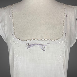 Edwardian Night Dress, Antique 1910s Nightgown, White Embroidered Cotton Nightwear w Purple Ribbon Tie, Made in France, S M image 8