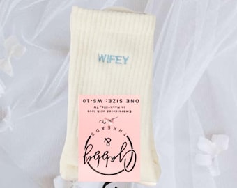 Wifey Socken, Brautsocken, Hochzeitsgeschenk für die Braut, Brautparty Geschenk, Grip Socken, Pilates Socken, Flitterwochen Geschenk, Bachelorette Geschenk
