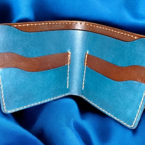 Cartera de lujo de piel de becerro hecha a mano: 4 ranuras para tarjetas, compartimento para efectivo, calidad superior