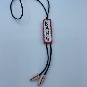 ハンドメイドのカウボーイ・カーター ビヨンセ「BANG」セラミックボロタイ