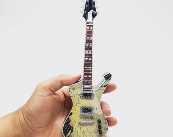 KISS コレクタブル ポール スタンレー クラックド ミラー アイス