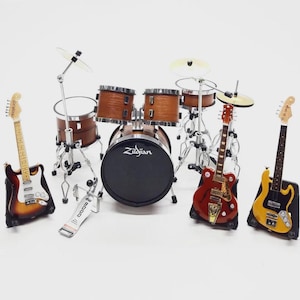 Miniature Drum Set Replica Drum Kit Zild Jian with Guitars and Bass Natural Wood Gift Instrument Music Display 1:12