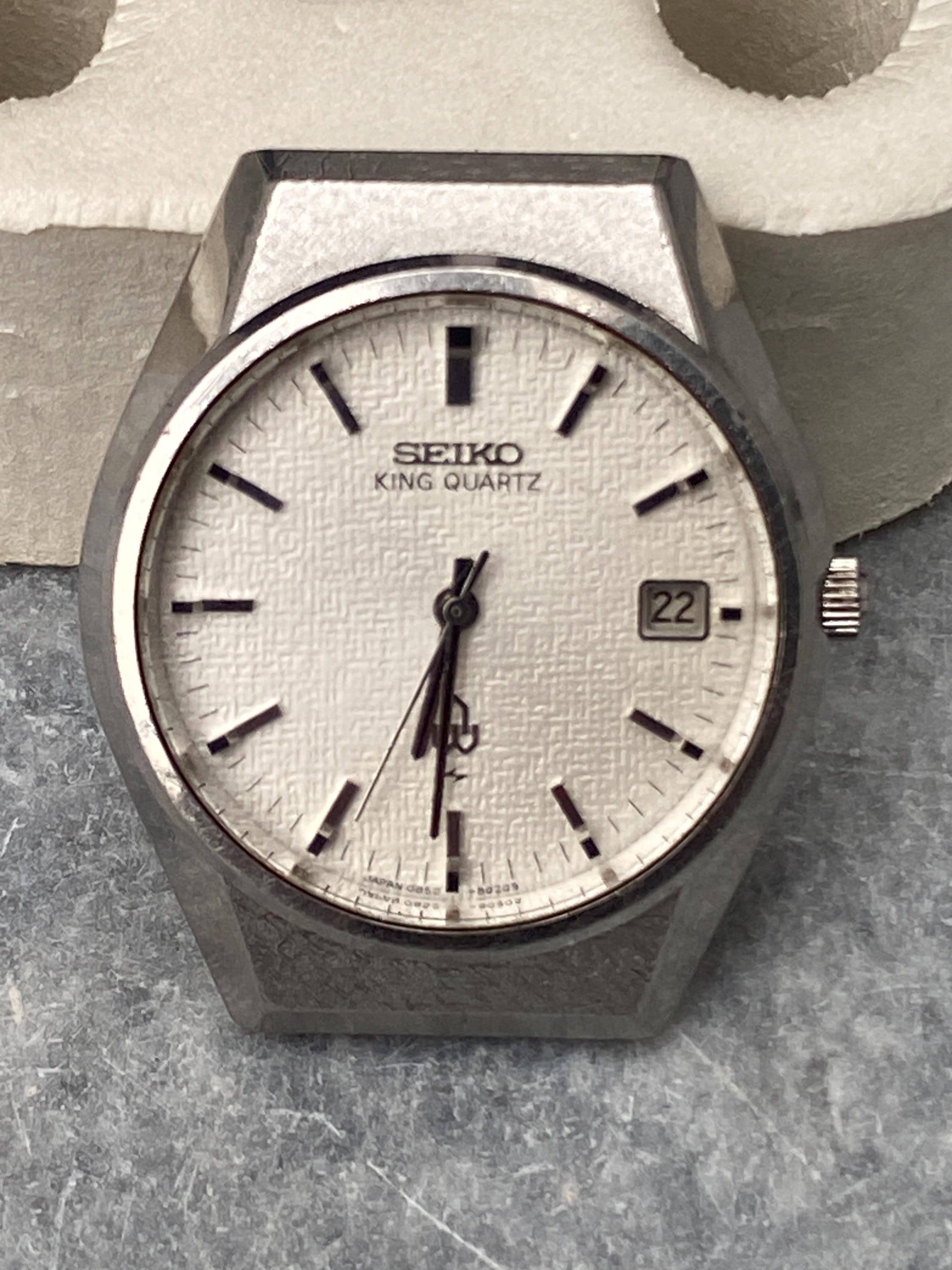 SEIKO KING QUARTZ 黒金　可動品 楽天市場】seiko キング クオーツの通販