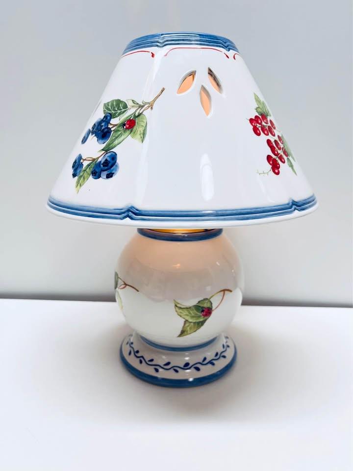 Retired Villeroy & Boch Cottage Collection Candle Lamp With Shade