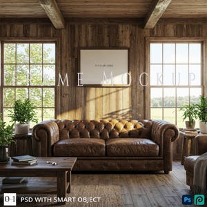 Könnte beinhalten: Wohnzimmer-Interieur mit braunem Chesterfield-Ledersofa, Holztisch und gerahmtem Kunstwerk. Der Raum verfügt über große Fenster, Topfpflanzen und den Text "FRAME MOCKUP" und "YOUR ART HERE".