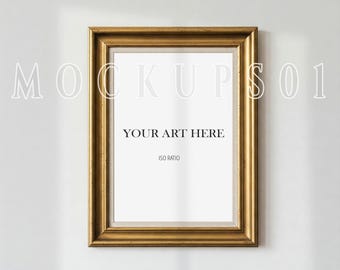 ISO Ratio Traditionelles Goldrahmen Mockup | a0 / a2 / a3 / a4 / a5 Rahmen Mockup | Vertikaler Rahmen an einer Wand | Optional Wandschatten