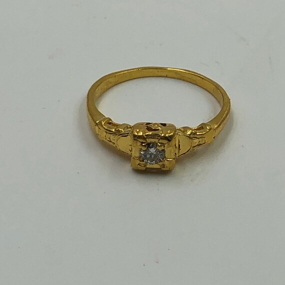 Vintage 14K Yellow Gold & Diamond ring Size 6 - image 1