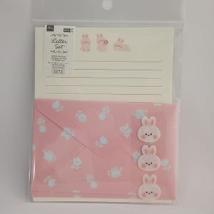 Juego de letras con forma de animalito esponjoso "Conejo", daiso