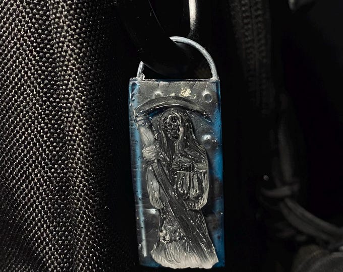 Scythe Blve & Grey Screw Lock Zipper Pull