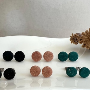Glitter polymer clay stud earrings | 11 mm | 9 mm | Earrings | Glitter | Sterling silver | Stainless steel | Pink | Black | Green | White | Circle
