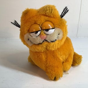 Peluche Garfield.