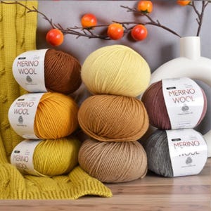 Fil pure laine mérinos, laine tissée à la main avec 50 g de fil d'épaisseur moyenne, écharpe tricotée tissée à la main 120 m, accessoires faits main pour tricoter