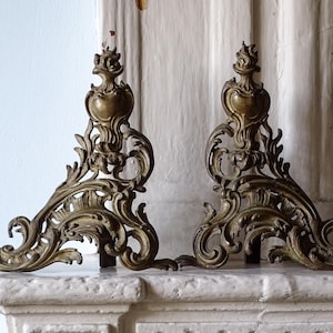 Antieke vergulde messing rococo haardijzers, Louis XV stijl haarddecoratie - Inclusief invoerrechten in de VS