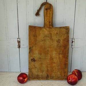 18.1&quot; French Antique Cutting Board with Handle, Old Wooden Chopping Board, Rustic Wood Bread Board, Charcuterie Board, Farmhouse Kitchen