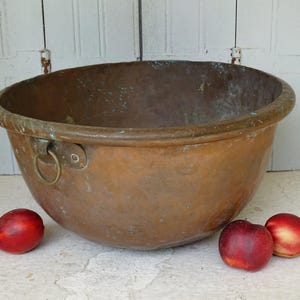 17.3&quot; Large French Antique Copper Bowl for Confectioners, 18th Century Mixing Bowl or Cul de Poule, Country Farmhouse Kitchen