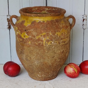 11.2&quot; Antique French Confit Pot with Yellow Glaze, Rustic Terracotta Jar, 18th Century Pottery, Country Farmhouse Decor, Provençal