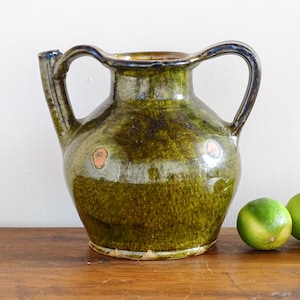 Französischer antiker Keramikkrug oder Orjol, Wasserkrug, grüner Terrakotta-Topf, rustikale Bauernhausdekor 22 cm