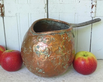 7.5&quot; French Antique Copper Zabaglione Pan, French Copper Pan, Rustic Copper Pot, 18th Century Kitchen Decor, Rustic Country Farmhouse Decor