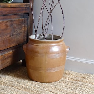 Grote Franse antieke keramische pot met zoutglazuur, bruine confitpot, plantenbak voor binnen of buiten, boerderijdecor, rustieke keuken