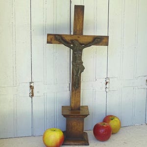 22.6&quot; French Antique Altar Crucifix, Wooden Cross with Spelter Christ, Religious Decor, Standing Cross, Catholic Decoration, 19th Century