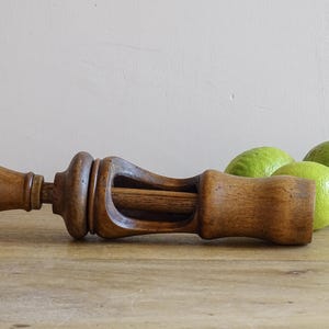Französischer antiker Korkenzieher, Korkenzieher aus Holz, Winzerwerkzeug, Flaschenkorker, Barwerkzeug aus Holz, 25 cm (10 Zoll), inklusive Zölle in den USA