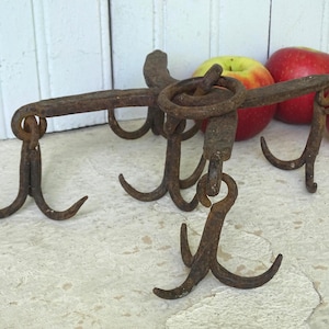 10.6&quot; Antique Wrought Iron Meat Hooks, Butcher&#39;s Hooks, 19th Century Antique Forged Iron Hooks, Rustic Farmhouse Kitchen Decor, House Gift
