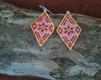 Beaded pink&gold diamonds