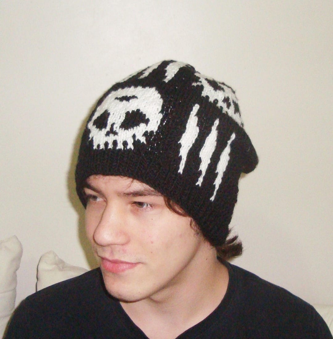Hand Knit Skull Cap Beanie Hats Women Mens Black With White Winter Hats Boyfriend Valentines